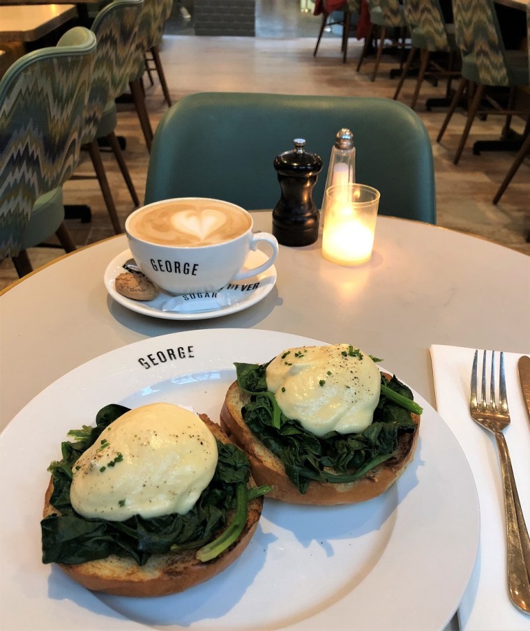 Navigating Amsterdam's Neighbourhoods