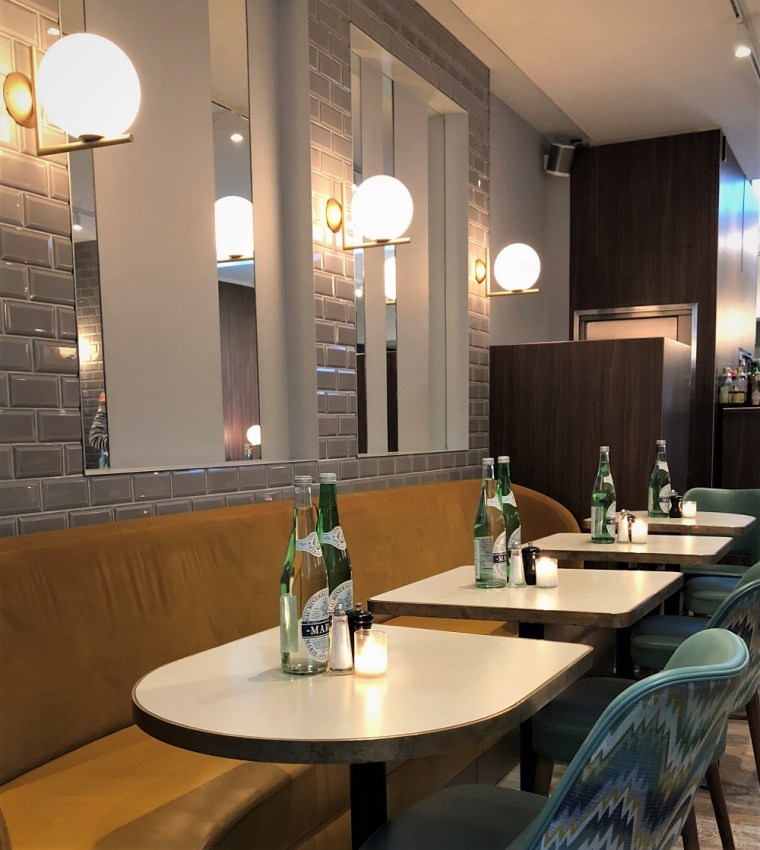 Navigating Amsterdam's Neighbourhoods